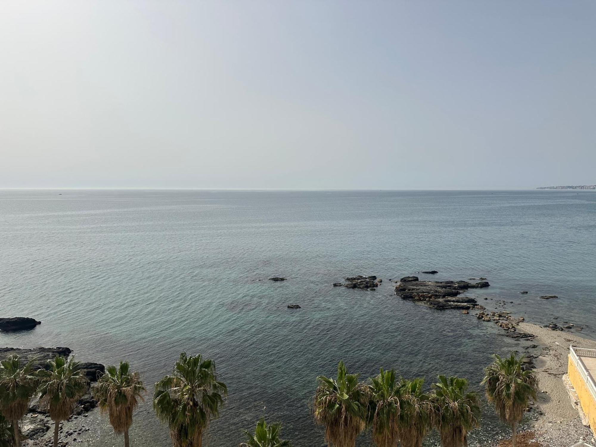 La Perla Beach Benalmadena Exterior photo